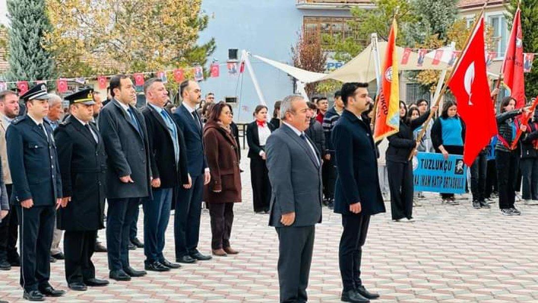 İlçemizde Cumhuriyetimizin kurucusu Mustafa Kemal Atatürk'ün ölüm yıl dönümü Anma Programı Sayın Kaymakamımız,Kurum Müdürlerimiz,öğrencilerimiz ve halkımızın katılımıyla gerçekleştirildi.